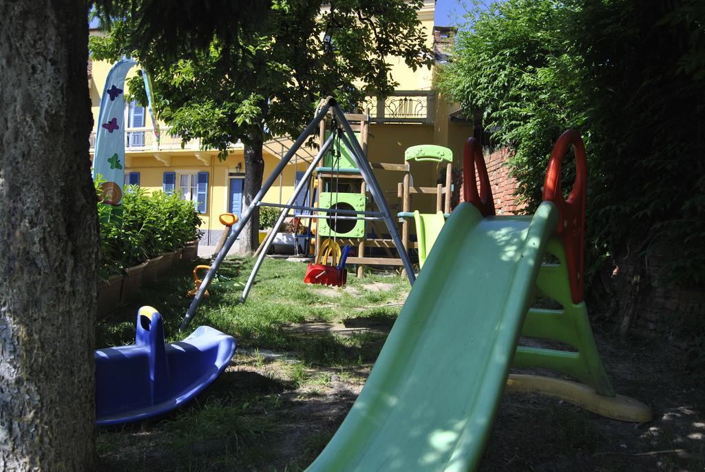 Agriturismo I Suri アスティ エクステリア 写真