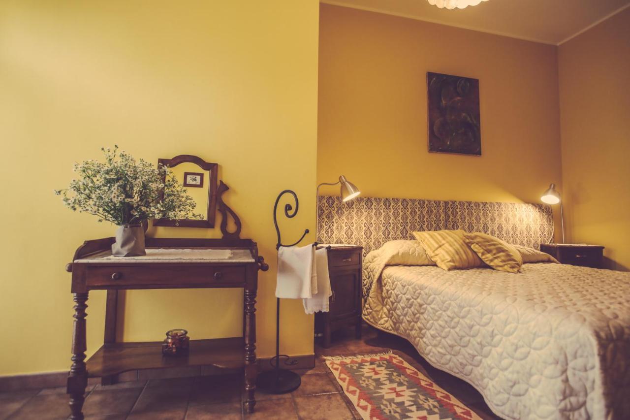 Agriturismo I Suri アスティ エクステリア 写真