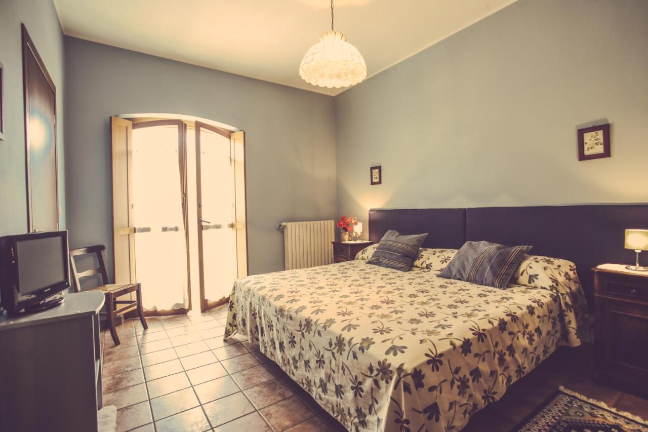 Agriturismo I Suri アスティ エクステリア 写真