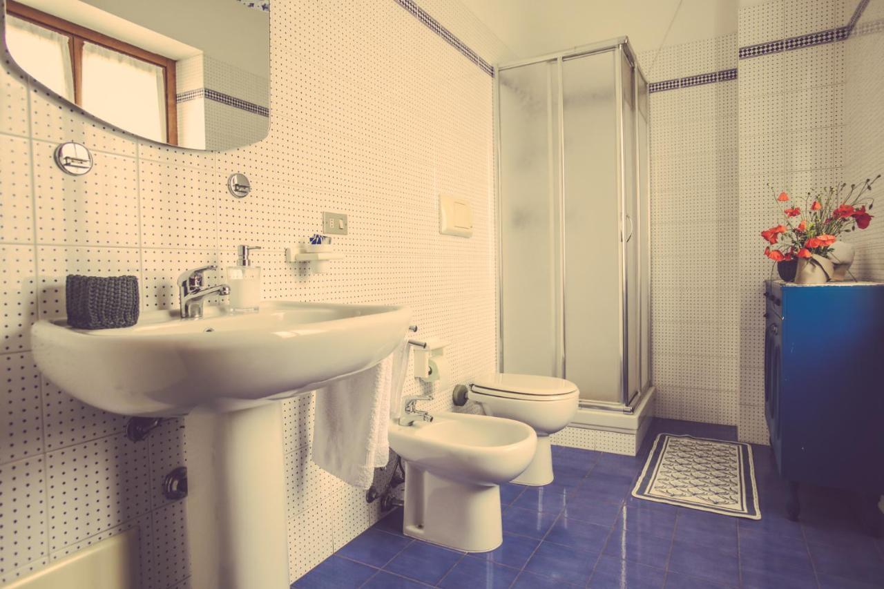Agriturismo I Suri アスティ エクステリア 写真